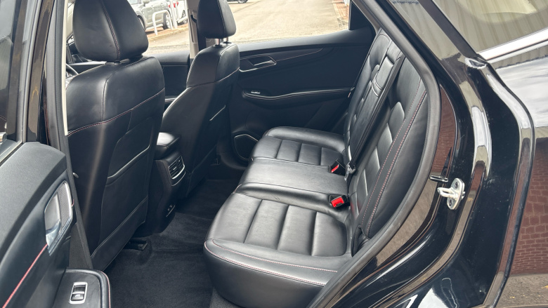 MG Hs 1.5 T-GDI Excite 5dr DCT Petrol Hatchback